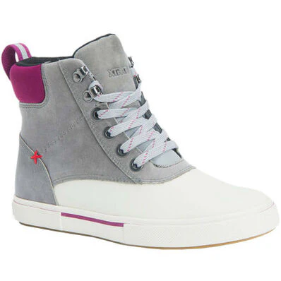 Xtratuf Women's 6 in Leather Lace Ankle Deck Boot